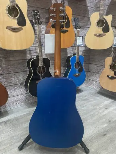 Art & Lutherie Cedar Blue Acoustic Guitar 2
